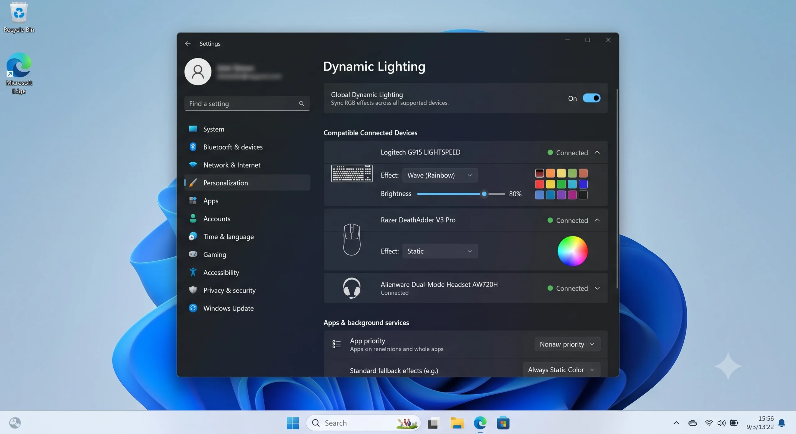 Dynamic Lighting settings panel controlling RGB keyboard and mouse
